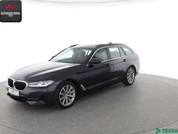 Grau Gebraucht 2023 BMW 530 Performance Kombi | 49.840 € (Fairer Preis)