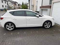 Weiß Gebraucht 2018 Seat Leon FR Limousine | 16.000 € (Fairer Preis)