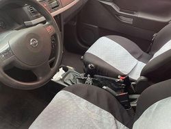 Silber Gebraucht 2003 Opel Meriva Van / Kleinbus | 780 € (Guter Preis)