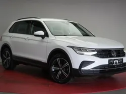 Weiß Gebraucht 2022 VW Tiguan Life SUV | 25.990 € (Guter Preis)