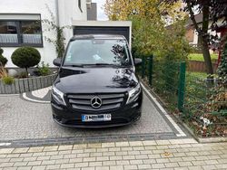 Schwarz Gebraucht 2015 Mercedes Vito Van / Kleinbus | 25.000 €