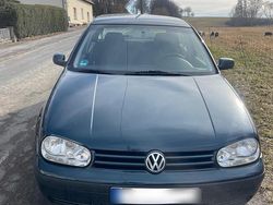 Grün Gebraucht 2003 VW Golf IV Limousine | 2.500 € (Fairer Preis)