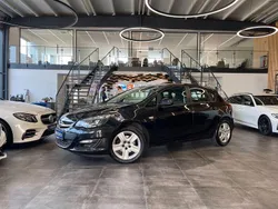 Schwarz Gebraucht 2014 Opel Astra Energy Limousine | 4.899 € (Fairer Preis)