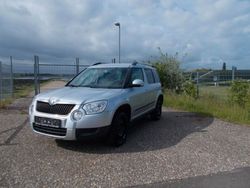 Silber Gebraucht 2011 Skoda Yeti SUV | 11.900 € (Teuer)