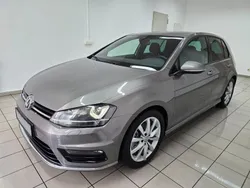 Grau Gebraucht 2017 VW Golf VII Highline Limousine | 13.990 € (Fairer Preis)