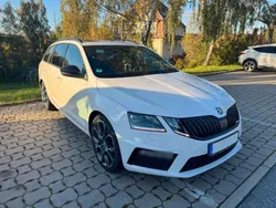 Weiß Gebraucht 2017 Skoda Octavia RS Kombi | 21.500 € (Teuer)