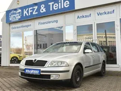 Silber Gebraucht 2005 Skoda Octavia Ambiente Kombi | 2.980 € (Teuer)