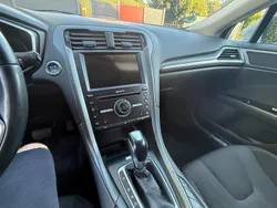 Grau Gebraucht 2018 Ford Mondeo Kombi | 14.000 €