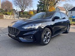 Schwarz Gebraucht 2021 Ford Focus ST-Line Kombi | 17.850 € (Fairer Preis)