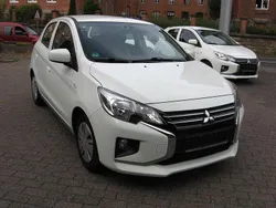 Weiß Gebraucht 2021 Mitsubishi Space Star Spirit Limousine | 8.300 € (Guter Preis)