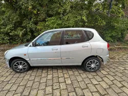 Grau Gebraucht 2002 Daihatsu Sirion Kleinwagen | 1.500 € (Fairer Preis)