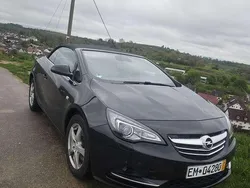Gebraucht 2016 Opel Cascada Innovation Cabrio | 12.000 € (Teuer)