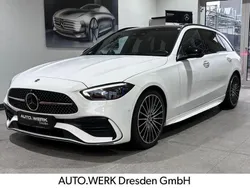 Weiß Gebraucht 2023 Mercedes C300 AMG Kombi | 50.990 €