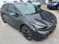 Grau Gebraucht 2023 Cupra Born Kleinwagen | 23.999 € (Guter Preis)