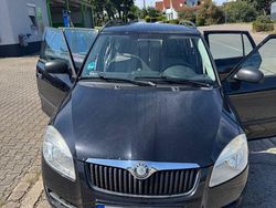 Schwarz Gebraucht 2010 Skoda Fabia Classic Kombi | 2.400 € (Fairer Preis)