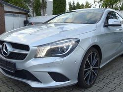 Silber Gebraucht 2014 Mercedes CLA200 Limousine | 13.990 € (Fairer Preis)