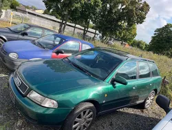 Grün Gebraucht 1997 Audi A4 Kombi | 350 € (Superpreis)