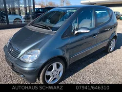 Blau Gebraucht 2004 Mercedes A190 Elegance Limousine | 5.350 € (Teuer)