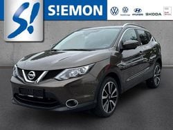 Braun Gebraucht 2017 Nissan Qashqai N-Vision SUV | 16.930 € (Fairer Preis)