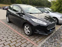 Schwarz Gebraucht 2015 Ford Fiesta SYNC Edition Kleinwagen | 6.500 € (Etwas zu teuer)