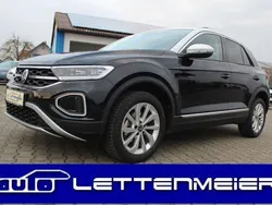 Schwarz Gebraucht 2024 VW T-Roc Style SUV | 27.590 € (Guter Preis)