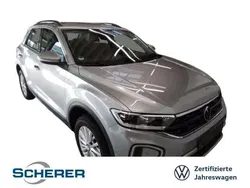 Pyrit silber metallic (metallic) Gebraucht 2024 VW T-Roc Life SUV | 29.930 € (Guter Preis)