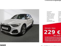 Weiß Gebraucht 2023 Audi A1 Ambiente Limousine | 27.480 € (Teuer)