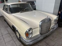 Weiß Gebraucht 1968 Mercedes W111 SE Coupé | 12.990 €