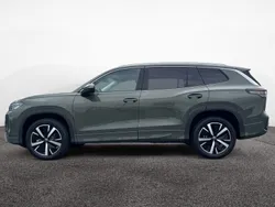 Cipressinogrün metallic Gebraucht 2025 VW Tayron Elegance SUV | 49.980 € (Fairer Preis)