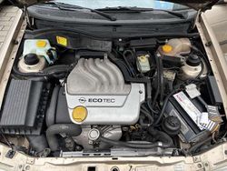 Beige Gebraucht 1997 Opel Astra Limousine | 2.000 €