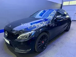 Schwarz Gebraucht 2015 Mercedes C250 AMG Limousine | 17.950 € (Fairer Preis)