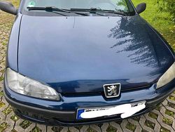 Blau Gebraucht 2002 Peugeot 106 Kleinwagen | 1.100 €