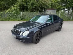 Blau Gebraucht 2006 Mercedes E420 Limousine | 3.500 €
