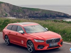 Rot Gebraucht 2017 Volvo V90 R-Design Kombi | 22.000 € (Fairer Preis)