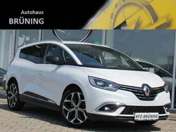 Weiß Gebraucht 2023 Renault Grand Scénic IV Techno Van / Kleinbus | 26.750 € (Fairer Preis)