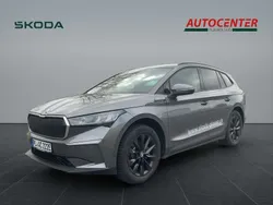 Graphitegrau metallic Gebraucht 2024 Skoda Enyaq iV Loft SUV | 34.500 € (Fairer Preis)