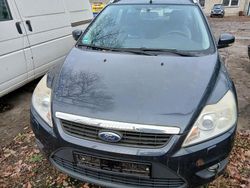 Grau Gebraucht 2008 Ford Focus Titanium Kombi | 1.000 € (Superpreis)