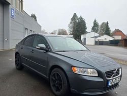 Grau Gebraucht 2009 Volvo S40 Limousine | 4.499 € (Etwas zu teuer)