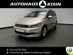 Silver metallic Gebraucht 2024 VW Touran Highline Van / Kleinbus | 33.550 € (Fairer Preis)