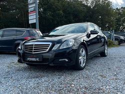 Schwarz Gebraucht 2010 Mercedes E200 Avantgarde Limousine | 13.380 € (Etwas zu teuer)