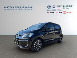 Schwarz deep black Gebraucht 2022 VW e-up! Style Kleinwagen | 15.470 € (Fairer Preis)