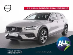 Gebraucht 2023 Volvo V60 CC Kombi | 41.650 € (Etwas zu teuer)