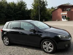 Schwarz Gebraucht 2012 VW Golf VI Kleinwagen | 8.500 €