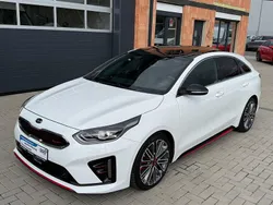 Weiß Gebraucht 2019 Kia ProCeed GT Kleinwagen | 20.499 € (Fairer Preis)