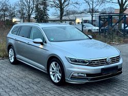 Grau Gebraucht 2015 VW Passat R-line Kombi | 10.500 € (Fairer Preis)
