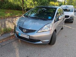 Grau Gebraucht 2009 Honda Jazz Kleinwagen | 5.500 €