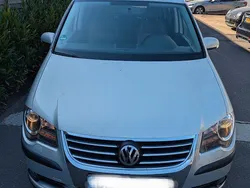 Silber Gebraucht 2008 VW Touran Cross Van / Kleinbus | 5.700 € (Etwas zu teuer)