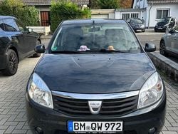 Grau Gebraucht 2008 Dacia Sandero Lauréate Kleinwagen | 2.400 € (Fairer Preis)