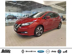 Rot (metallic) Gebraucht 2021 Nissan Leaf N-Connecta Kleinwagen | 14.880 € (Superpreis)
