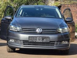 Indiumgrau Gebraucht 2016 VW Touran Highline Van / Kleinbus | 14.499 € (Guter Preis)